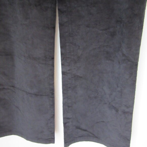 BP Black Corduroy L Straight Leg Pullon Back Pockets Pants NWT - Picture 2 of 5